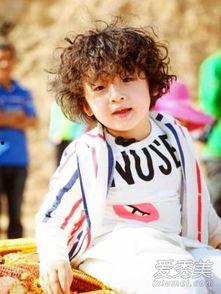 邹明轩吃瓜视频大全最新,盘点娱乐圈那些鲜为人知的幕后故事