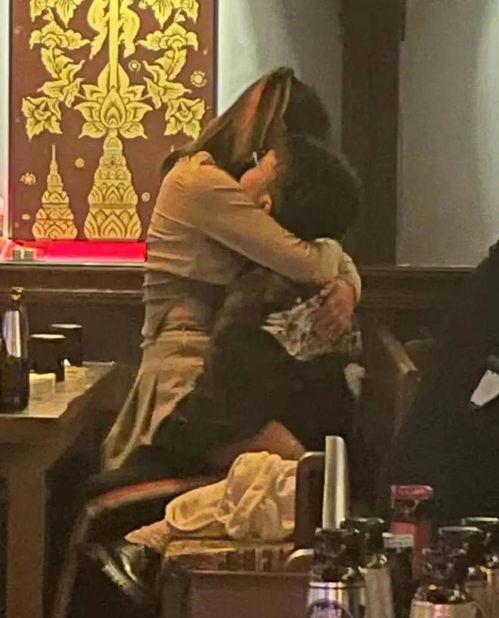 海伦斯吃瓜视频在线观看,带你领略网络红人的魅力瞬间