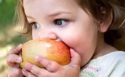 小孩吃白梨瓜好吗视频,儿童食用白梨瓜的益处与注意事项