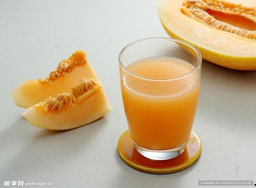 外国小孩吃哈密瓜视频,体验新疆甜蜜滋味